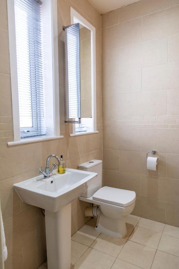 Apartment No 1 - The Old Red King Pub, Whitefield, مانشستر المظهر الخارجي الصورة